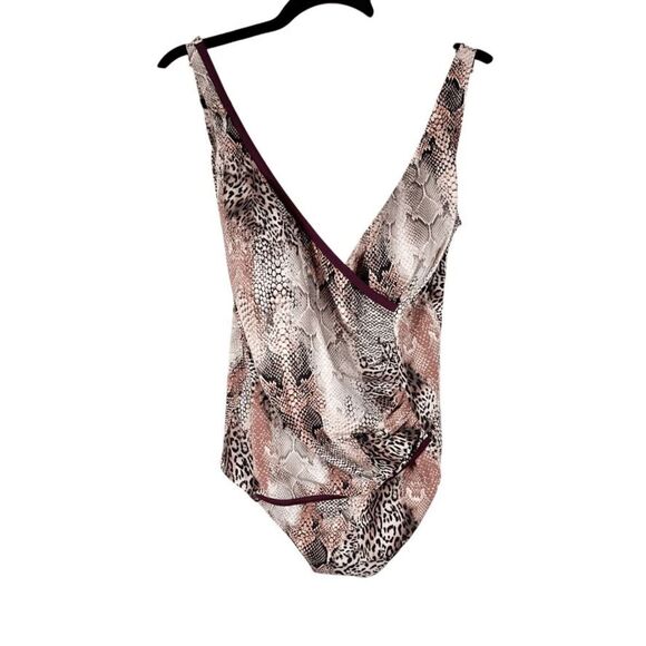 Tara Grinna Snakeskin Print One piece Swimsuit V-Neck Ruched swimwear size 16 - Picture 1 of 9